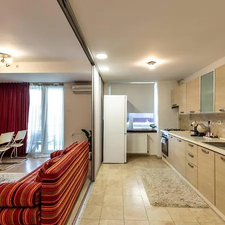 Mima Comfort, Free Guarded Private Parking And Gym Apartmán *